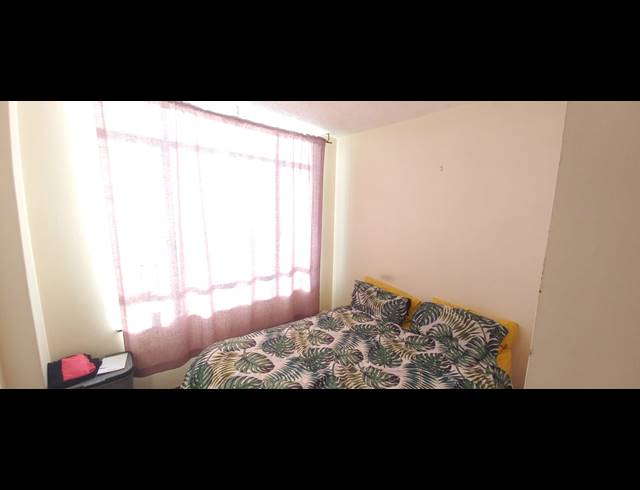 2 BEDROOM FLAT FOR SALE IN ESSENWOOD